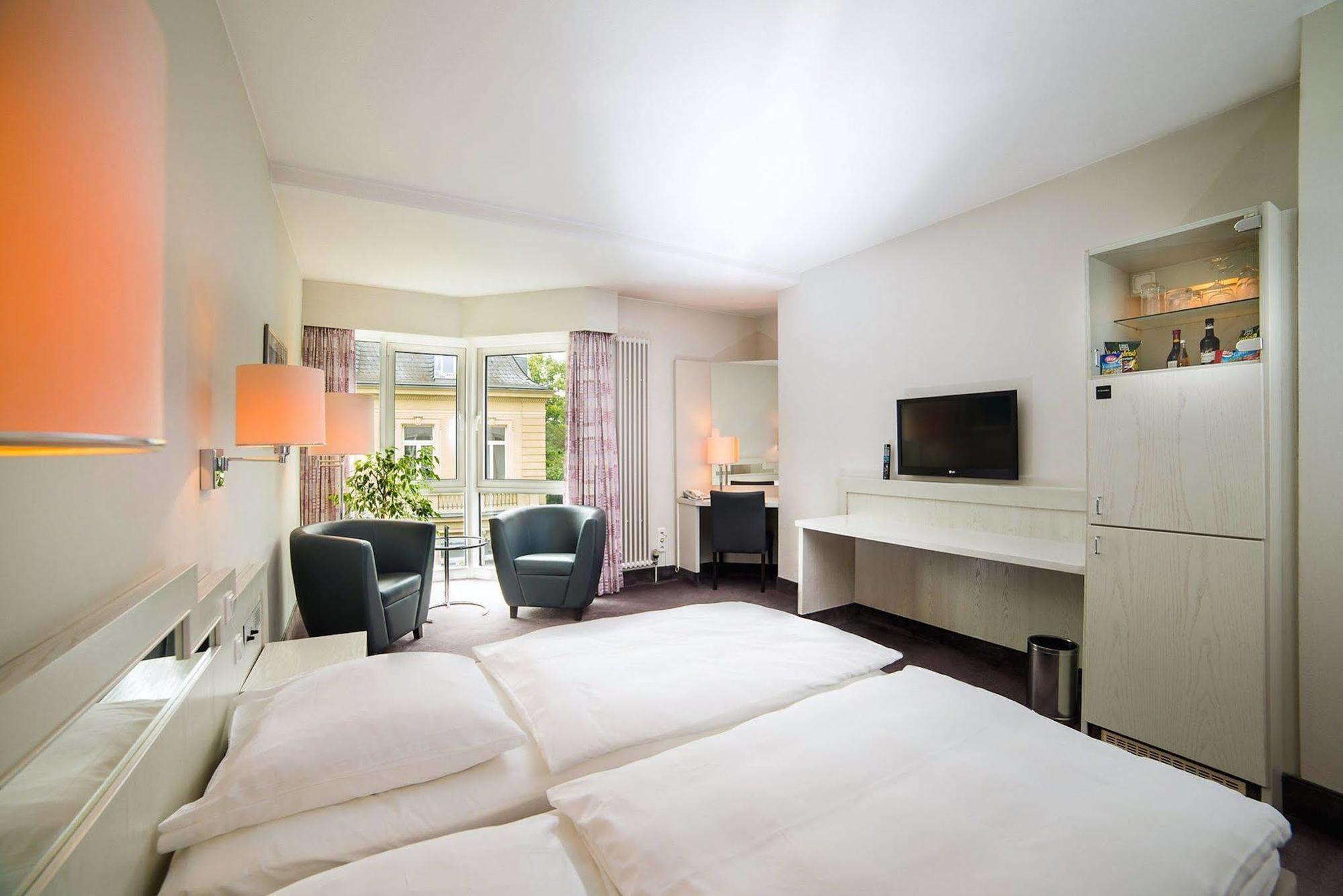 Fontana Hotel Wiesbaden Cameră foto