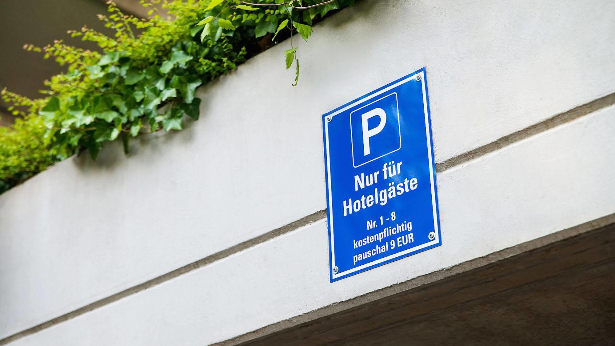 Fontana Hotel Wiesbaden Exterior foto